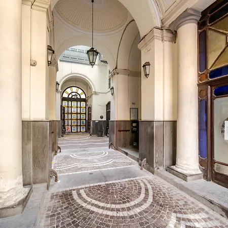 Nalusa Superior Chiaia - Nel Cuore Della Citta Maison d'hôtes