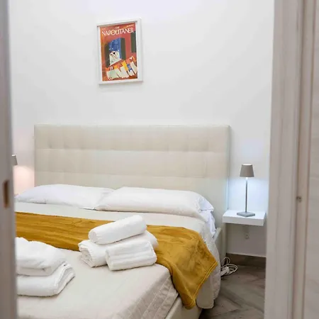 Nalusa Superior Chiaia - Nel Cuore Della Citta Guest house