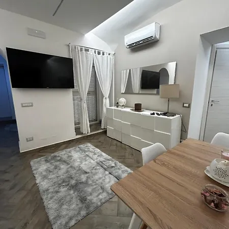 Nalusa Superior Chiaia - Nel Cuore Della Citta Guest house